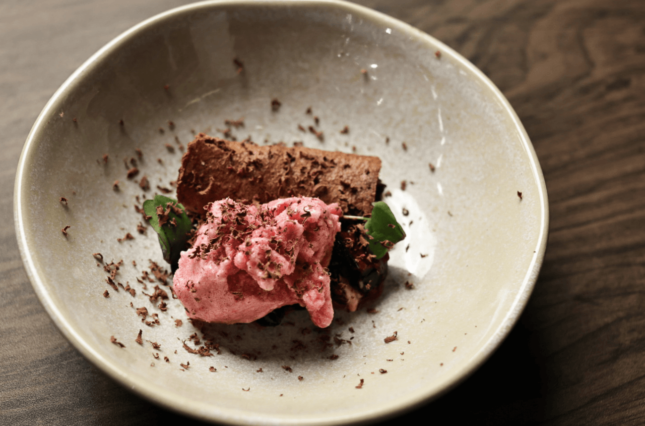 Floresta negra com jabuticabas e cumaru | Band Receitas