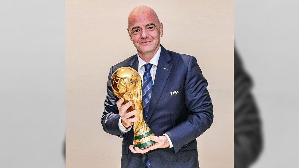 Infantino homenageia campeões do mundo pelo Brasil e assiste ao Fla-Flu