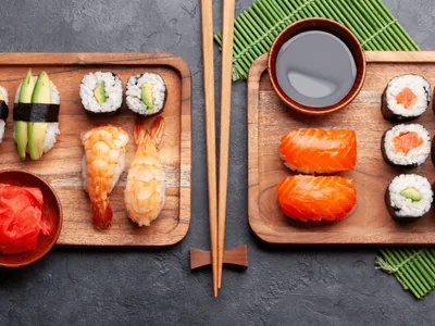 O que é sushi e como é feito? Aprenda receita tradicional e prepare em casa