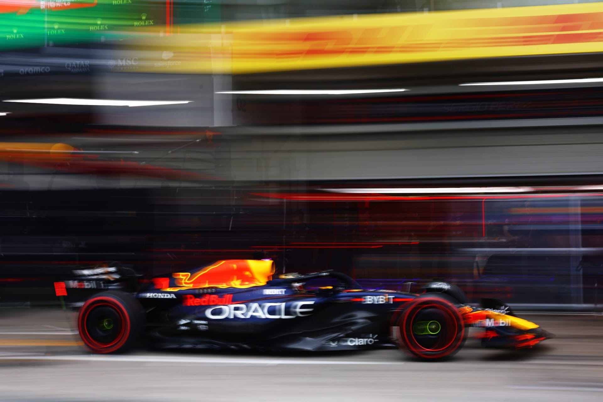 Max Verstappen se antecipa à chuva e conquista pole do GP de São Paulo