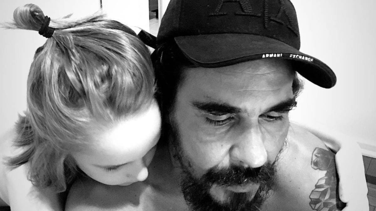 Danielle Winits mostra foto de André Gonçalves em post enigmático; entenda
