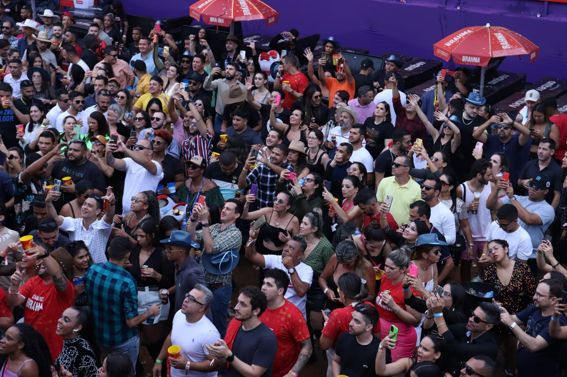 Claudia Leitte fechou o primeiro dia do Caldas Country Festival (João Araujo)