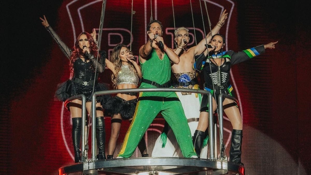 Fãs do RBD sofrem com arrastões na saída do 1º show no RJ