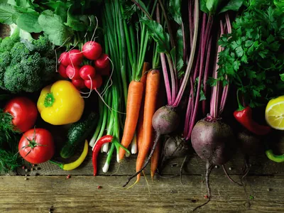 O que comer em fevereiro? Veja alimentos da estação e economize nas compras de mercado