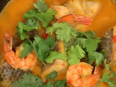 Moqueca do Rodrigo Oliveira: chef ensina a fazer prato baiano no Melhor da Noite