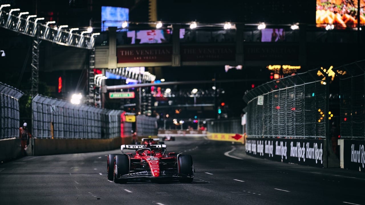 Com Ferrari embalada, Leclerc conquista a pole position do GP de Las Vegas