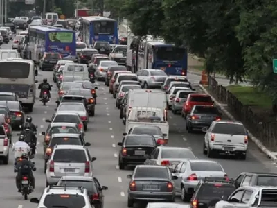 Fenabrave prevê crescimento de 3% nas vendas de veículos em 2026