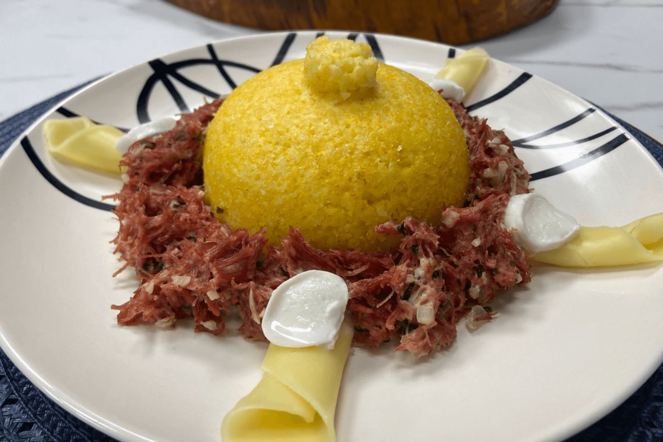Cuscuz com Carne Seca
