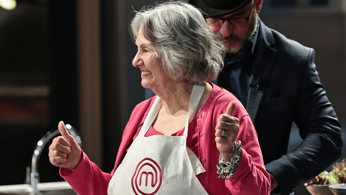 Participante do MasterChef+ faz prato francês e ganha elogios de Jacquin