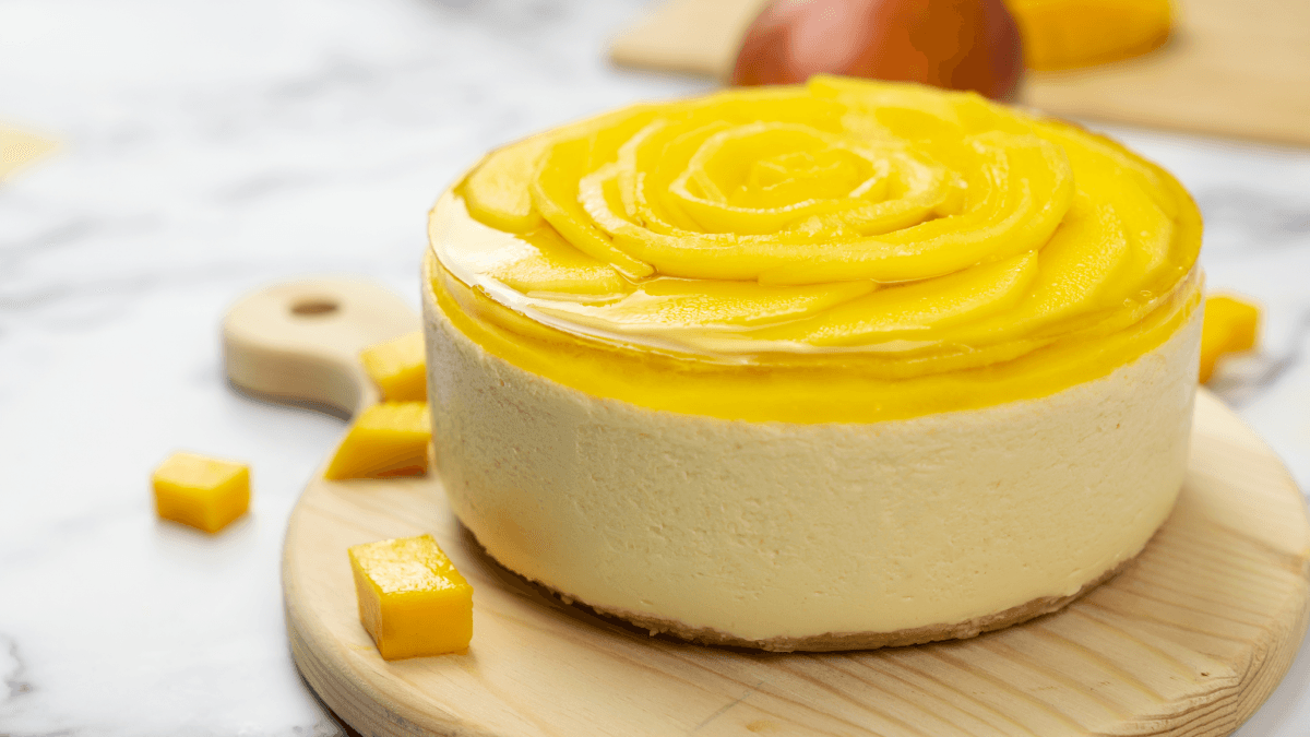 Torta com creme de baunilha e sorvete de manga | Band Receitas