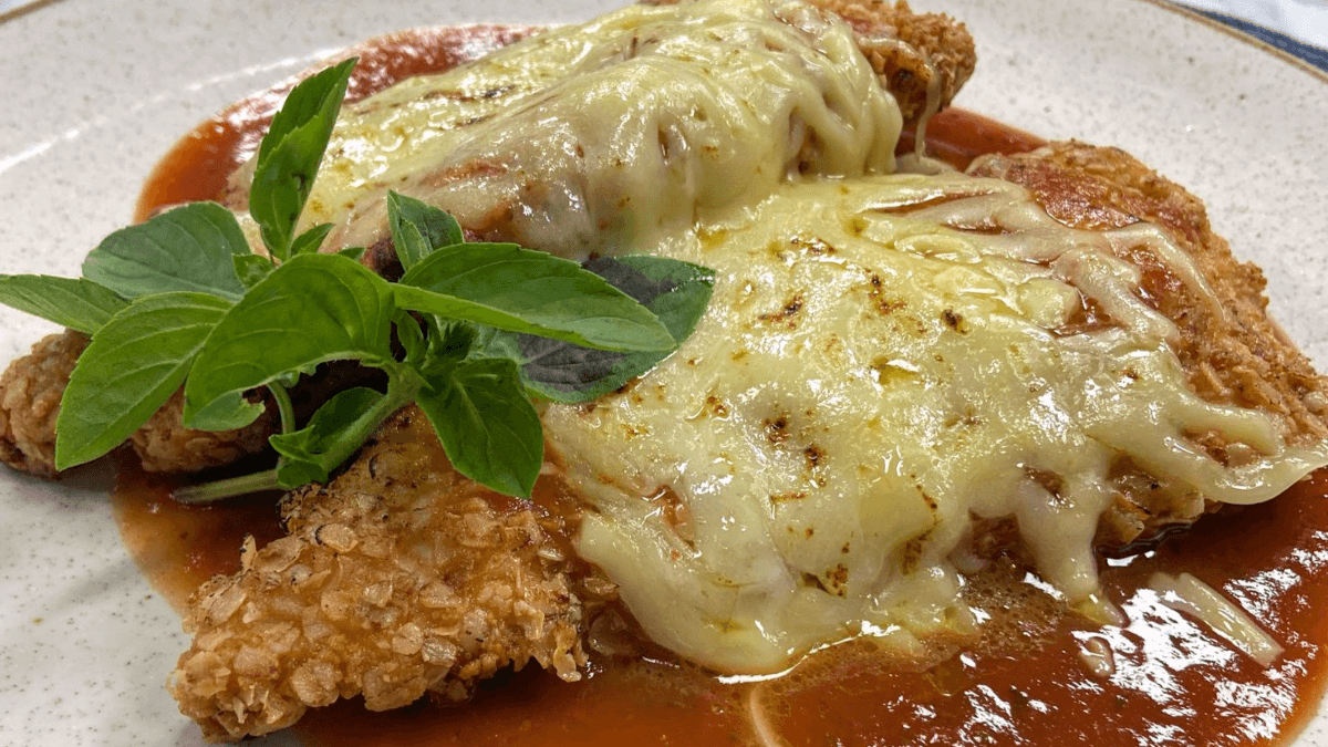 Parmegiana de frango | Band Receitas