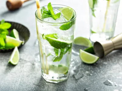 Cachaça e catuaba são as piores bebidas brasileiras, segundo guia gastronômico