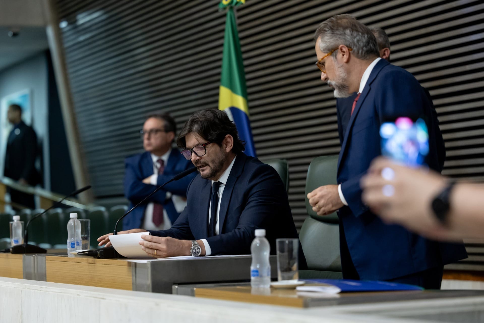 Projeto de lei é publicado no Diário Oficial e finaliza greve da CPTM - QTU Questões do Universo