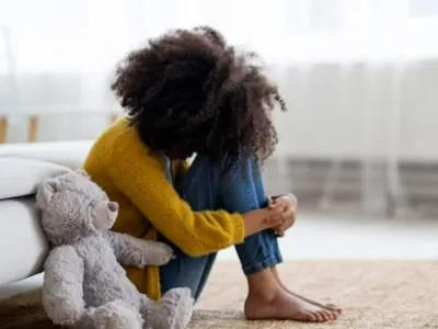 Herança da dor? Como a violência contra a mulher também marca os filhos