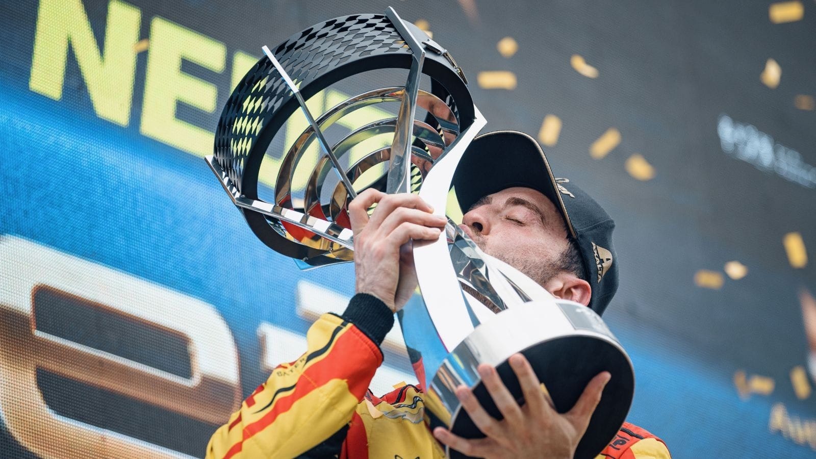 Gabriel Casagrande conquista o bicampeonato da Stock Car em Interlagos