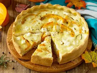 Empadão de queijo é o lanche perfeito para a criançada