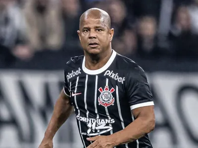 Polícia investiga desaparecimento do ex-jogador Marcelinho Carioca