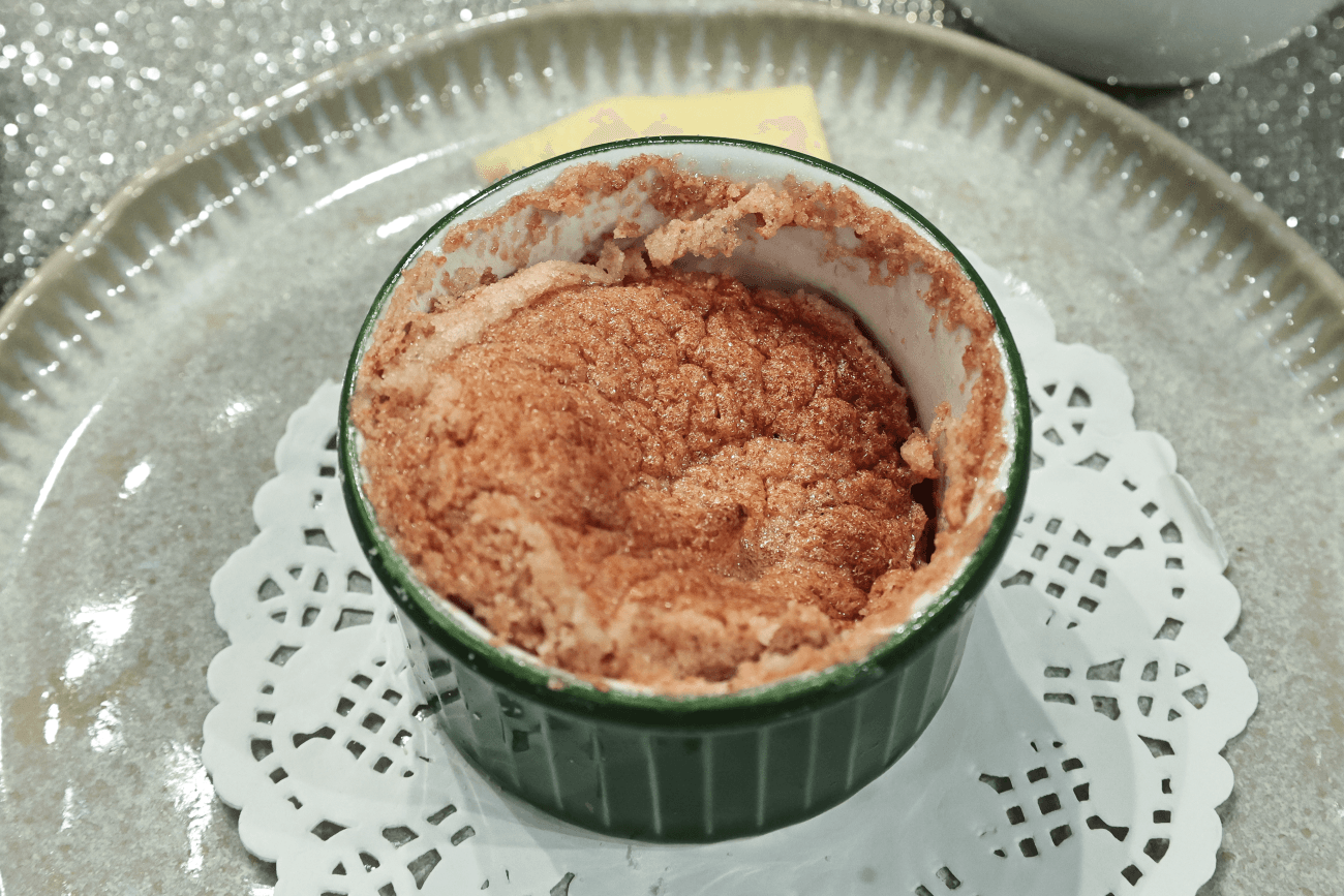 Suflê de goiabada com creme de requeijão | Band Receitas