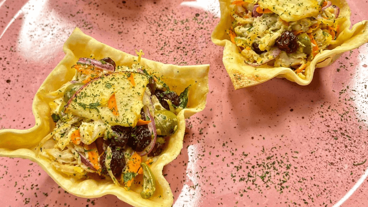 Cestinha de massa de pastel com salpicão | Band Receitas
