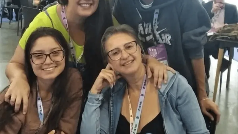 Mãe, filha e amigo eram passageiros de helicóptero