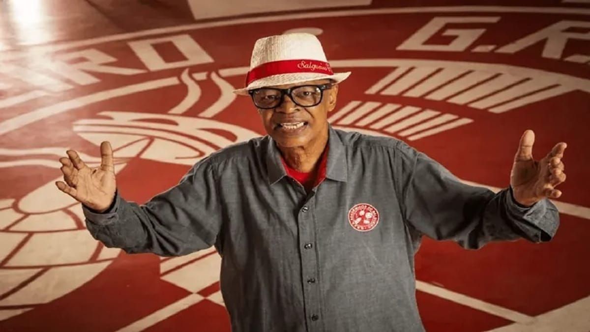 Morre Quinho do Salgueiro, uma das mais conhecidas vozes do carnaval