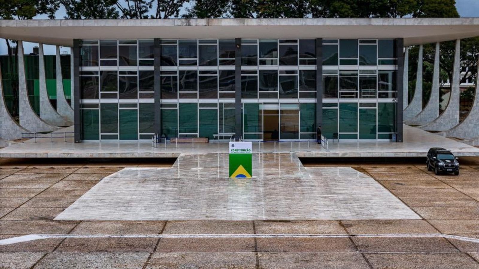 Como era a lei do Impeachment de ministros do STF, alterada por Gilmar