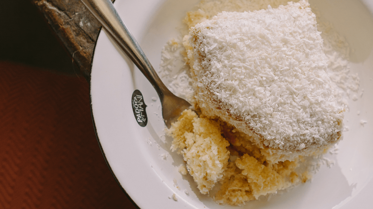 Bolo de coco gelado da Helena Rizzo | Band Receitas