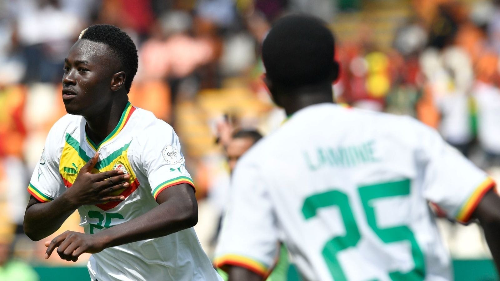 Atual campeã, Senegal estreia com vitória tranquila contra a Gâmbia