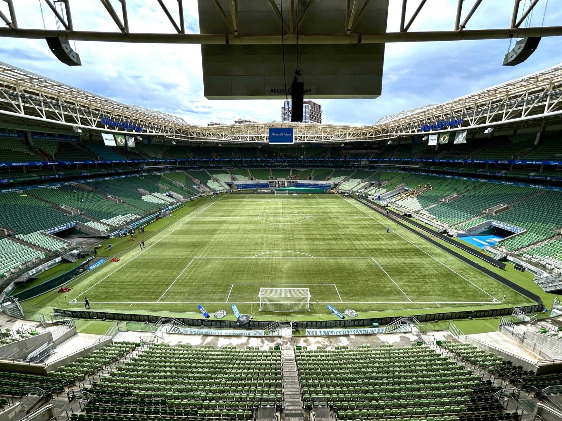 Fla quer fim do gramado sintético e faz sugestões sobre fair play financeiro