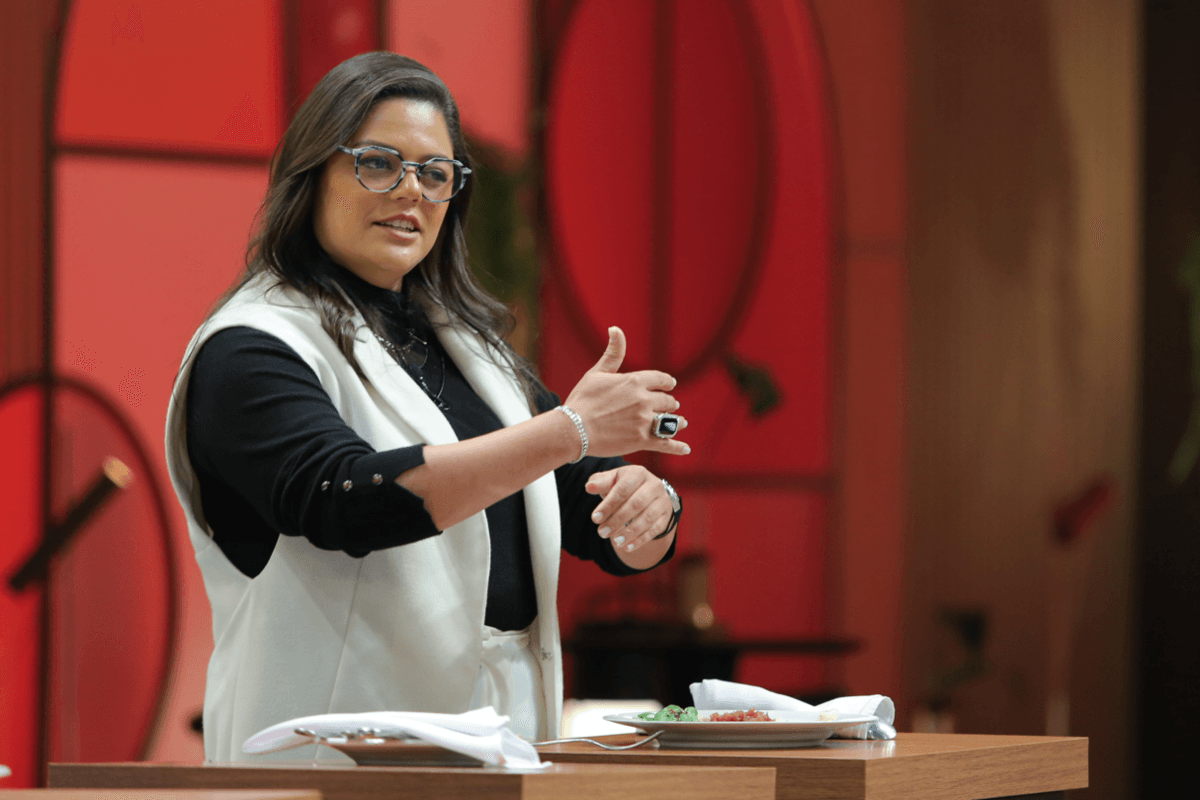 Dayse retornou como jurada na quarta temporada do MasterChef Profissionais (Foto: Melissa Haidar/Band)