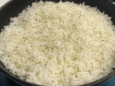 5 erros que todo mundo comete na hora de fazer arroz soltinho