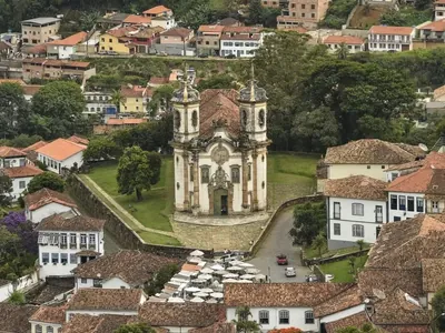 Censo 2022: Brasil tem mais igrejas e templos do que escolas e hospitais