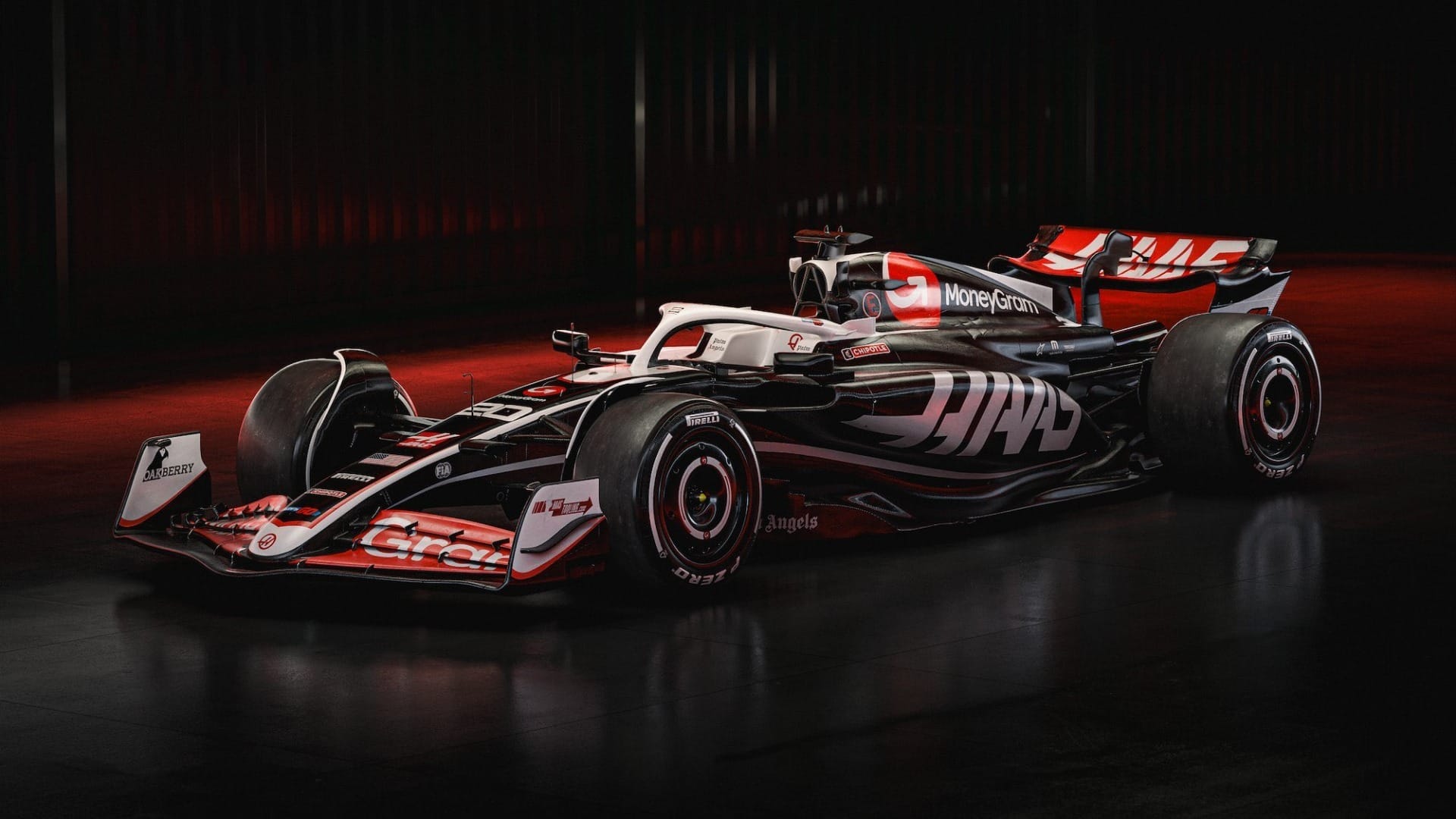 Haas apresenta carro com o qual vai disputar a temporada 2024 de F1