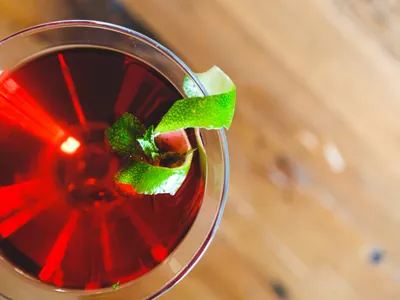 Chevette, bombeirinho, tereré alcoólico: o que tem nas bebidas de Carnaval?