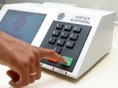 STF forma maioria para manter decisão de Dino sobre eleição em Roraima