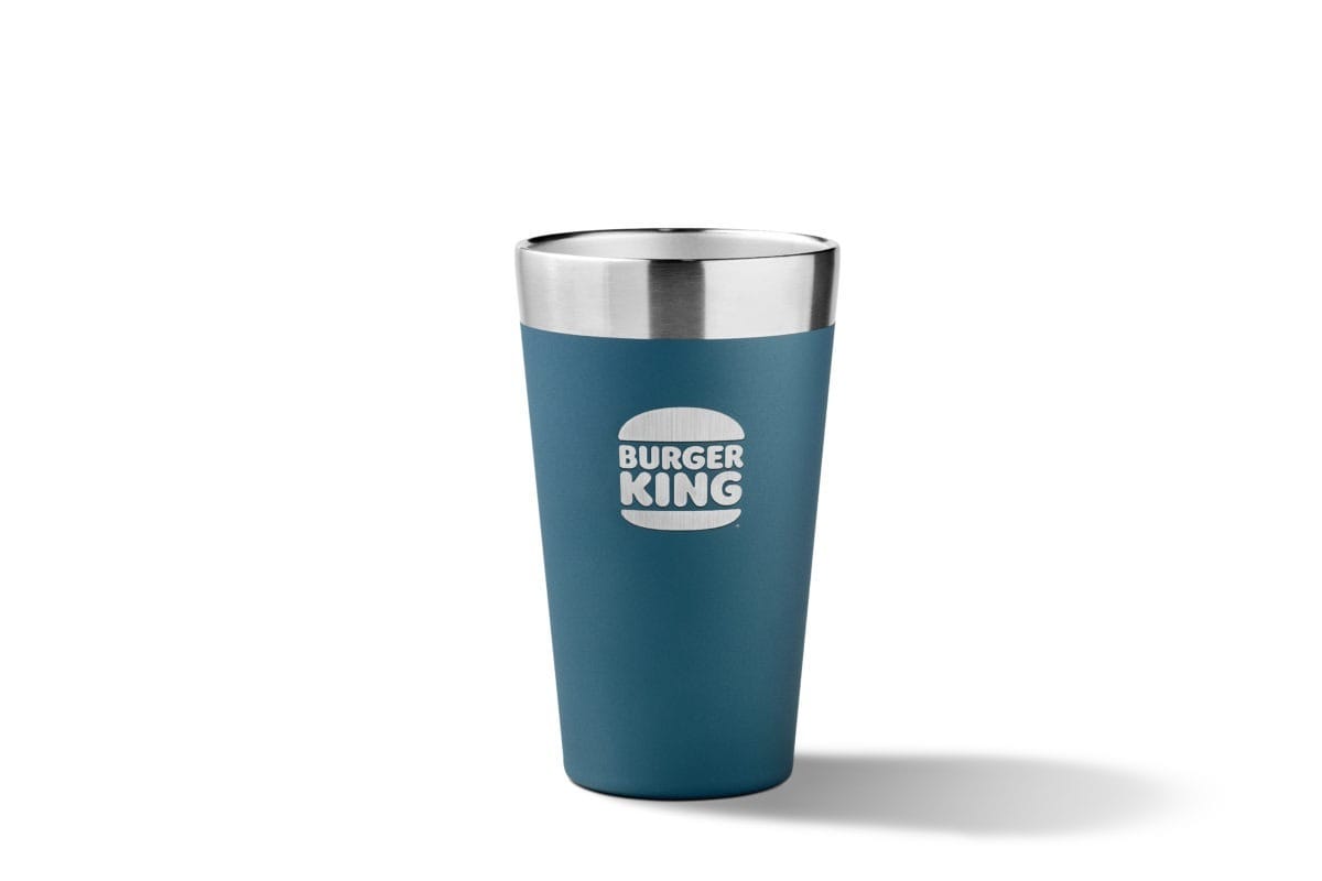 Veja como ganhar o copo Stanley gratuito distribuído pelo Burger King