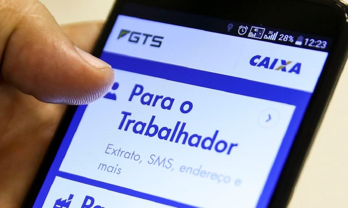 Governo vai liberar o FGTS? Entenda medida que beneficia quem optou por saque-aniversário