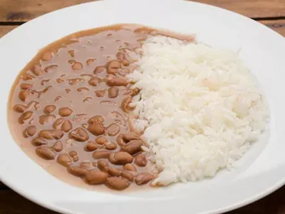 Arroz e feijão: Estudo da USP aponta benefícios do prato mania nacional