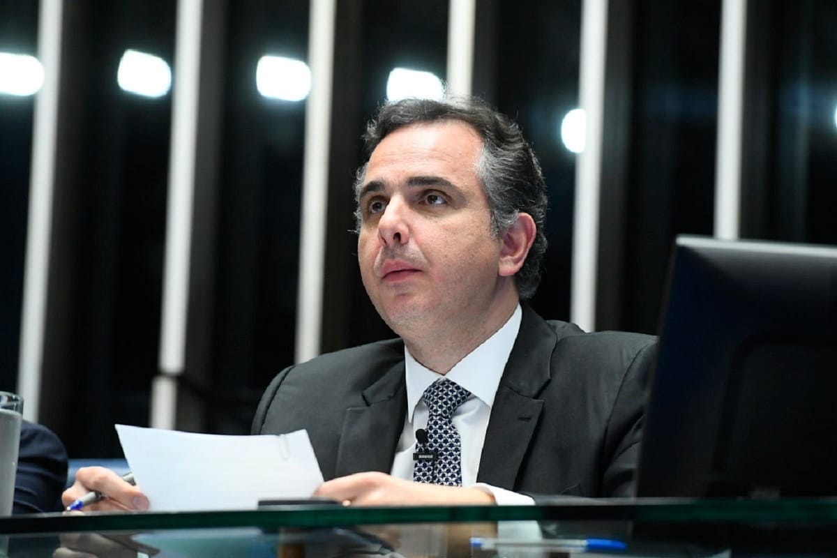 Governo de Minas Gerais vira desafio para o PT