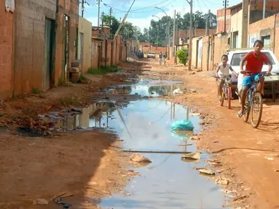 Perda de água tratada no Brasil chega a 40%; esgoto tem 50% de tratamento