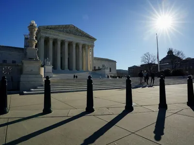 Suprema Corte dos EUA aprova mapa eleitoral que favorece Trump no Alabama