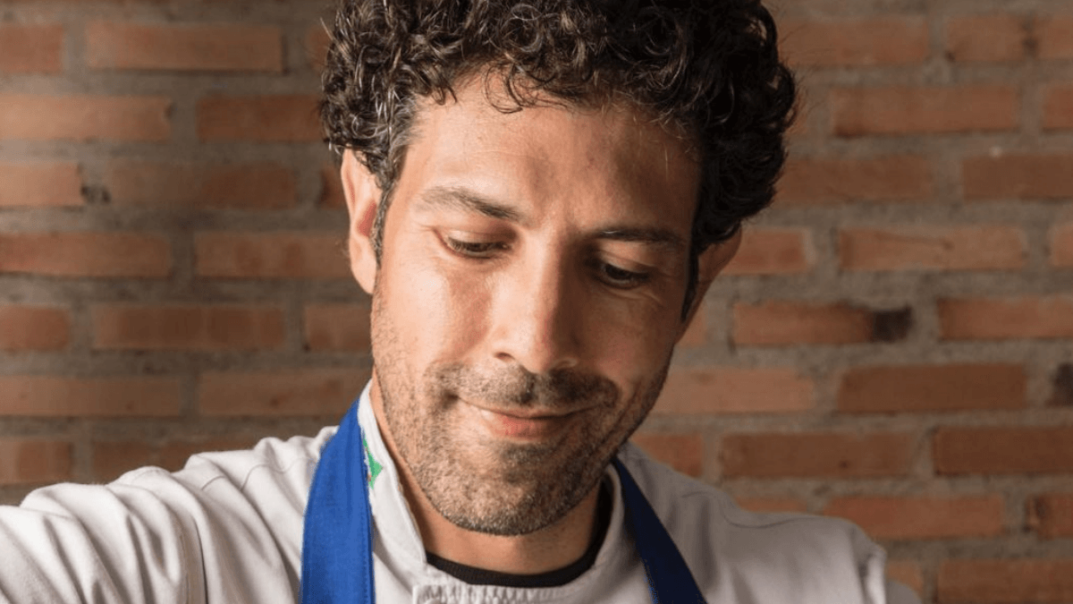 Homus com couve-flor assada, tomate assado e azeite de ervas | Band Receitas