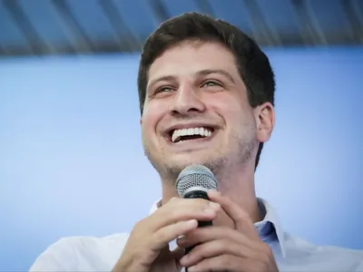 João Campos lidera todos os cenários para o governo de Pernambuco