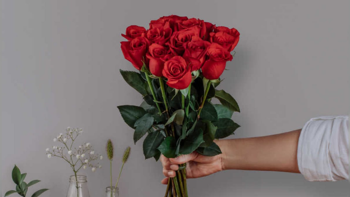 Dia Internacional das Mulheres movimenta setor de flores no carnaval