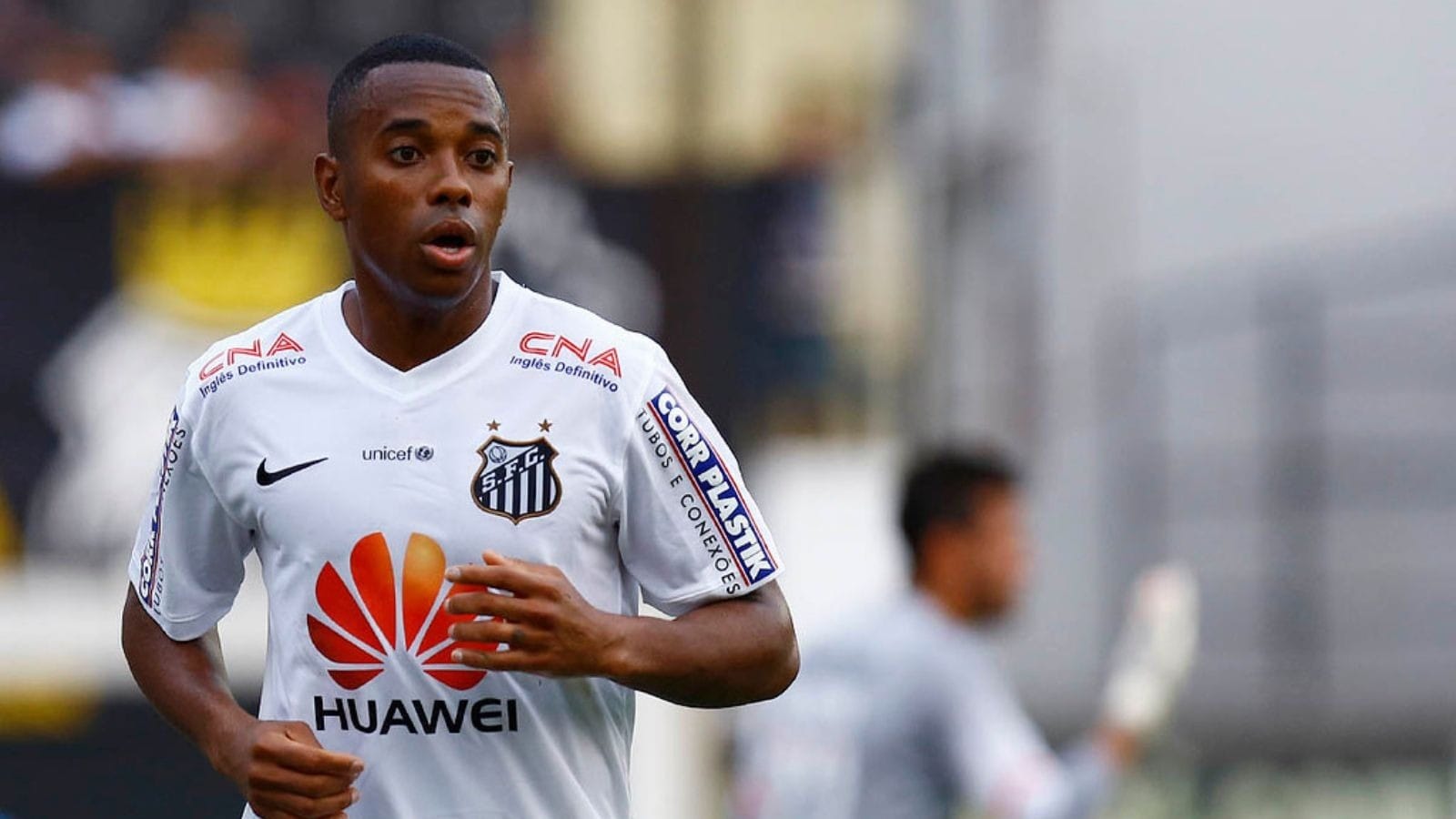 Robinho: Cármen Lúcia vota para manter prisão do ex-jogador; placar está em 5 a 1