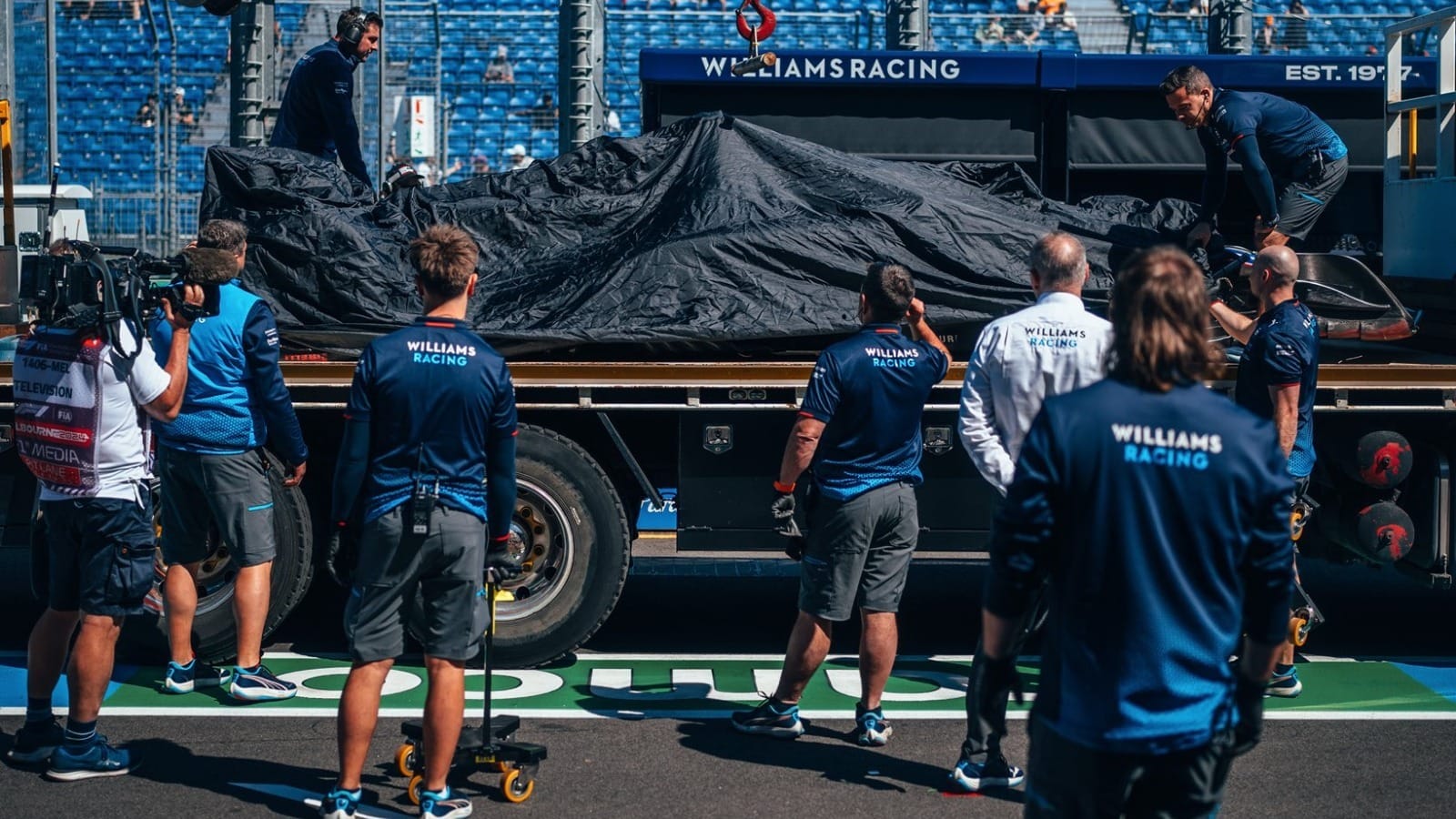 Williams dá carro de Sargeant a Albon e tira norte-americano do GP da Austrália