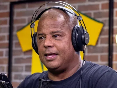 Marcelinho Carioca perde apartamento por dívida de mais de R$ 2 milhões
