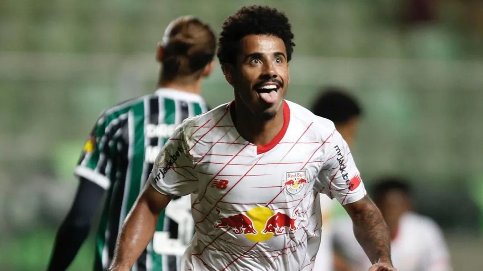 Palmeiras negocia a contratação de Lucas Evangelista, do RB Bragantino