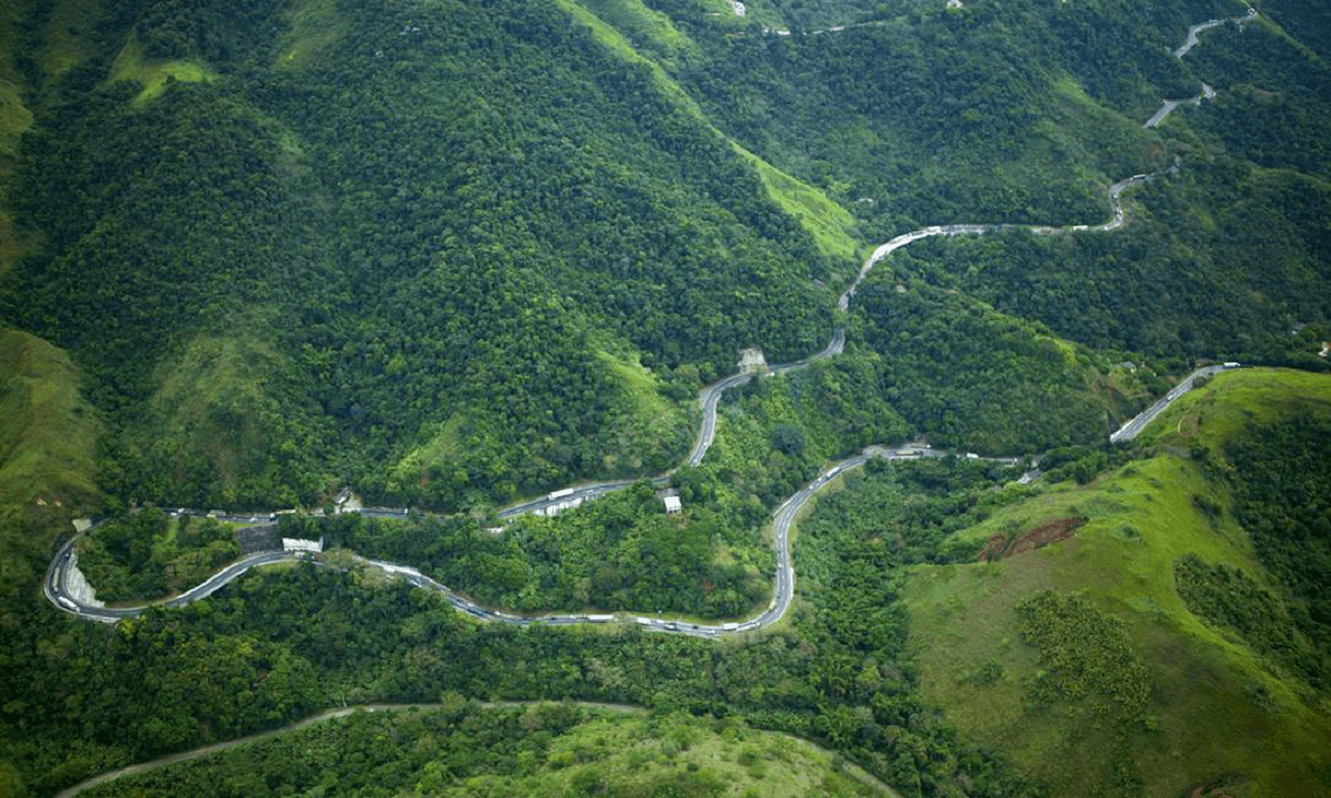 Pista de subida da Serra das Araras vai ser interditada temporariamente para obras