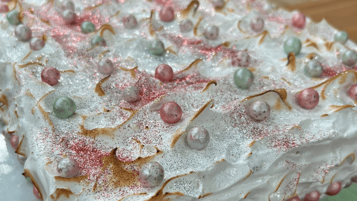 Bolo de coco gelado da Dona Dirce | Band Receitas
